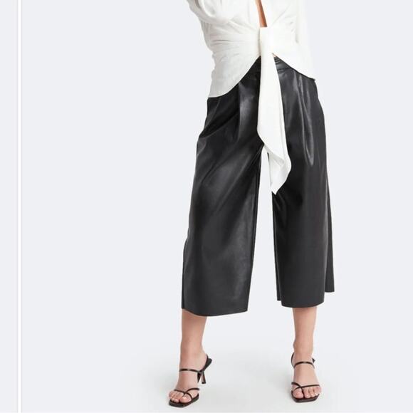 NWT Choosy Noho Wide Leg Vegan Leather Cropped Pants Size 8 - Picture 1 of 8